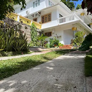  Apartment Cavern Seychellen