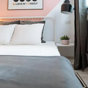 https://universitate-old-town-cosy-studio-eq.bucharesthotelsnow.com